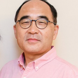 Kyu Q Kim headshot